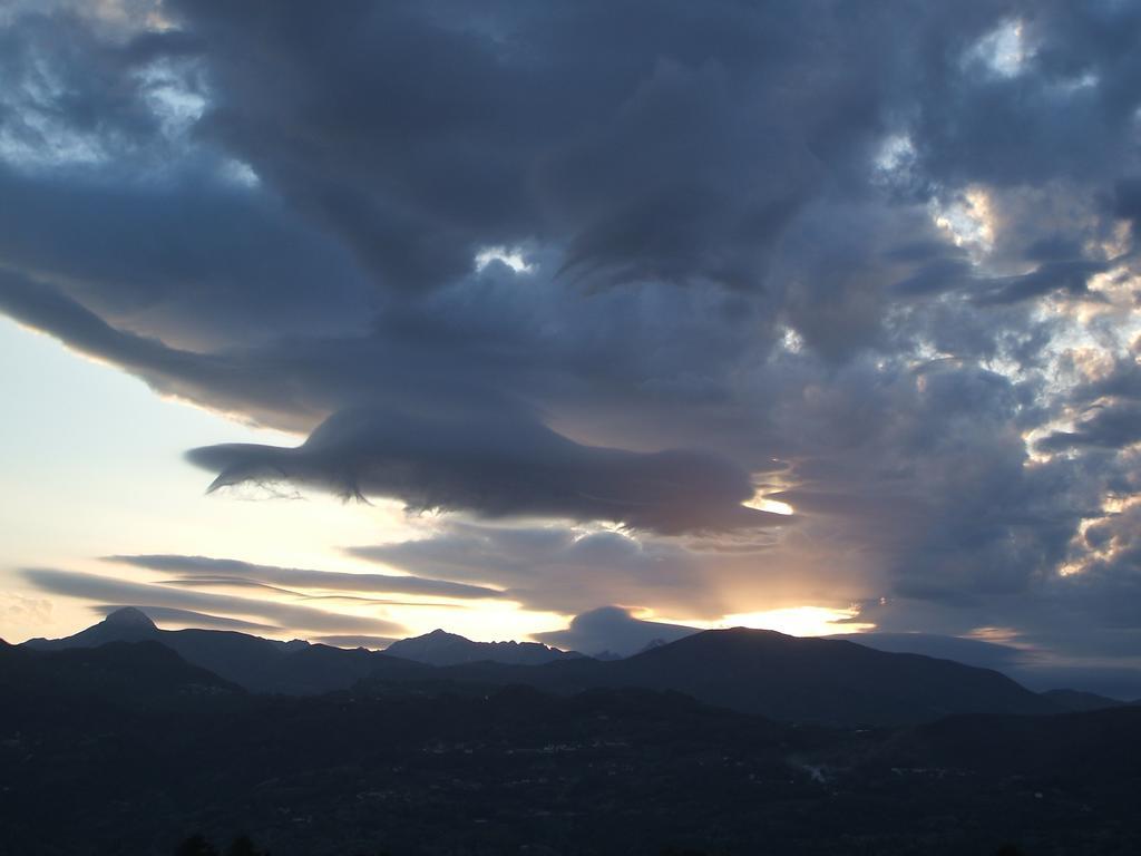 Hotel Nel Cielo... Di Barga Exterior foto